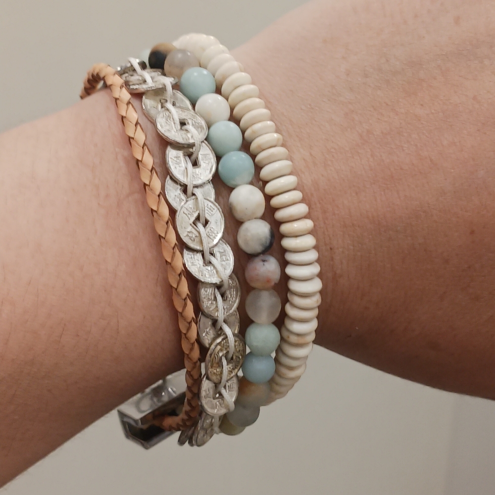 Elegant Multi-Strand Gemstone Bracelet - Picture 5 of 9